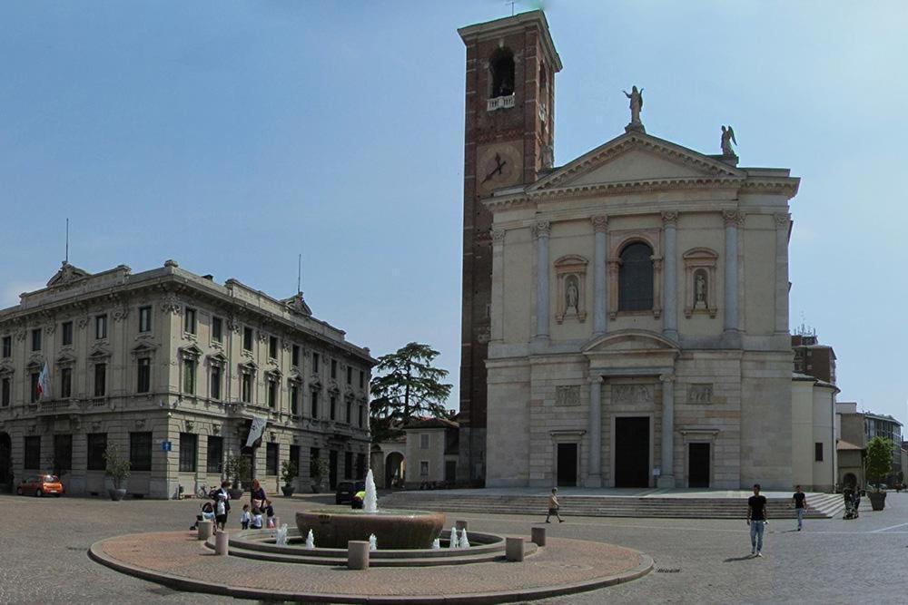 Appartamento Bilocale In Centro - 10Km Da Malpensa Gallarate Esterno foto